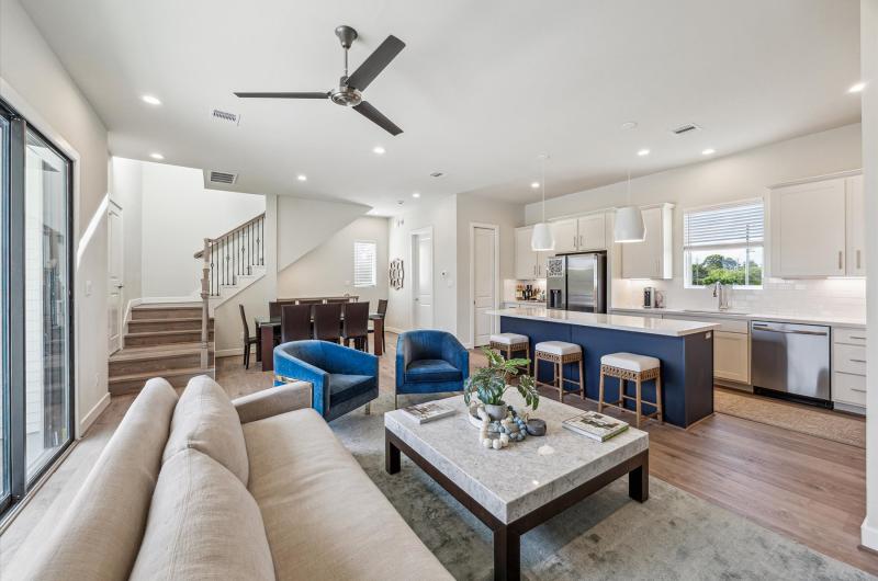10622 Cascade Ledge Lane